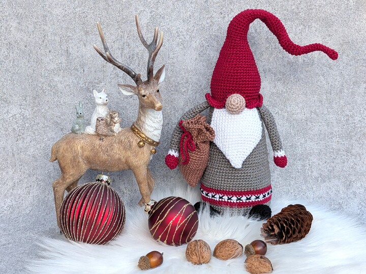 NORDISCHER WEIHNACHTS-WICHTEL – Häkelanleitung Gnom