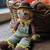 Herbstliche Vogelscheuche häkeln - schöne Deko für dein Zuhause!