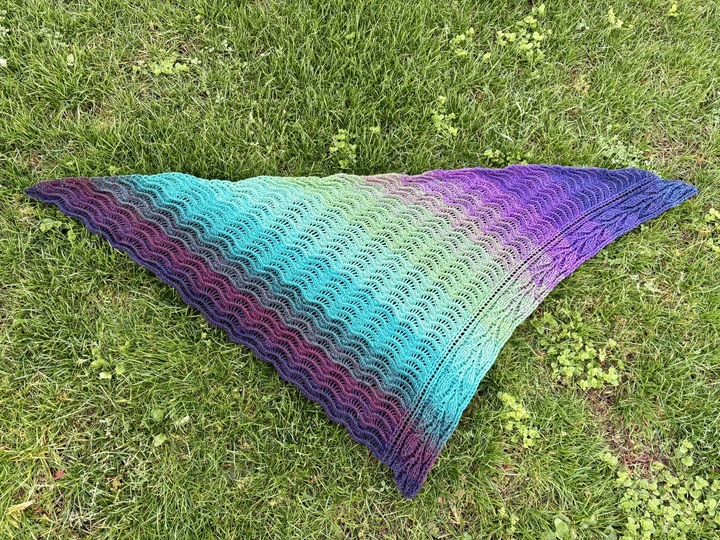 Crochet Pattern Triangular Scarf "Mida"