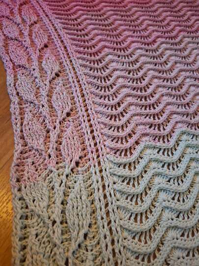 Crochet Pattern Triangular Scarf "Mida"