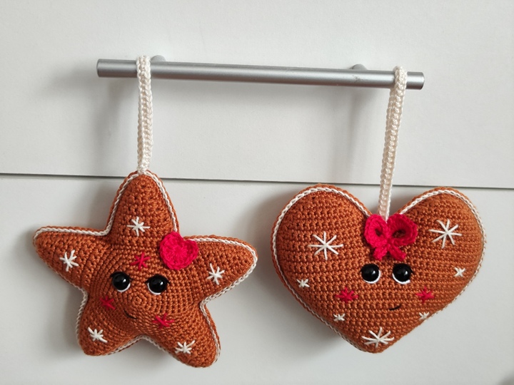 Häkelanleitung 2in1 "Lebkuchenpärchen Herzchen + Sternchen"
