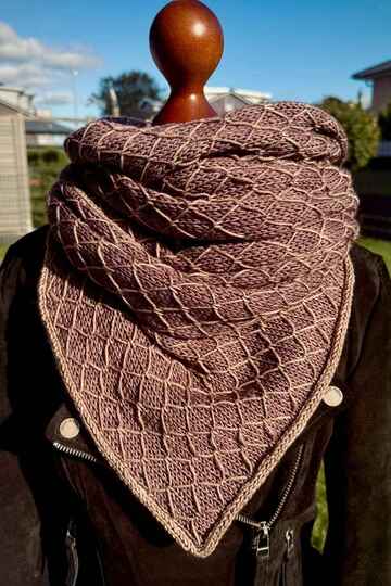 Scarf Diamond Beach