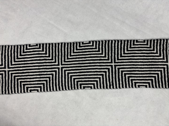 Schal «Illusion der Quadrate» - Eine Double Face Strickanleitung