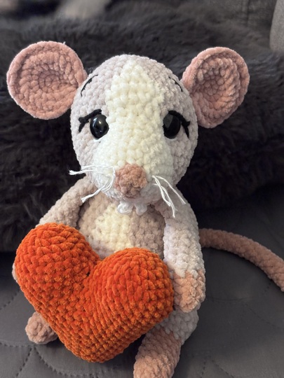 Rudi – Süße Farbratte häkeln | Detaillierte Amigurumi Häkelanleitung als PD