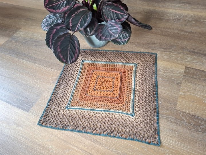 Häkelanleitung Mitteldecke "Sienna"