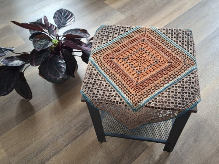 Häkelanleitung Mitteldecke "Sienna"
