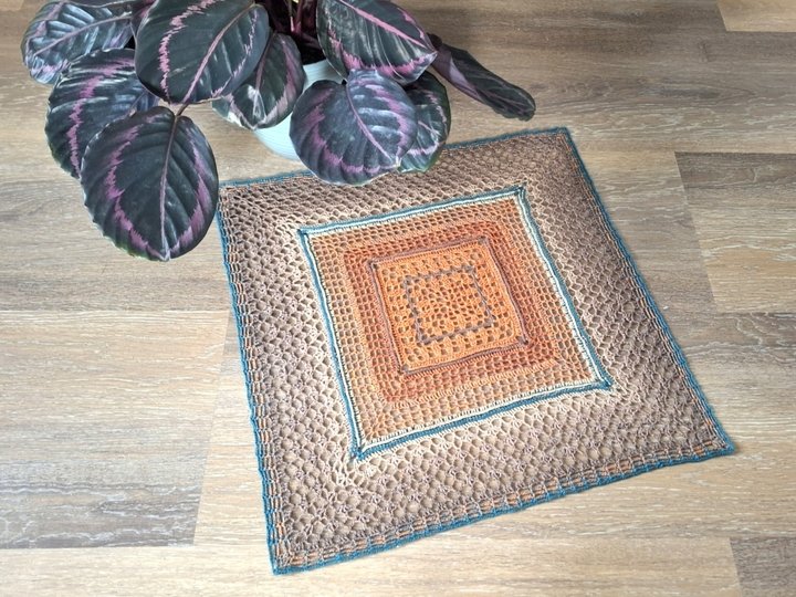 Häkelanleitung Mitteldecke "Sienna"