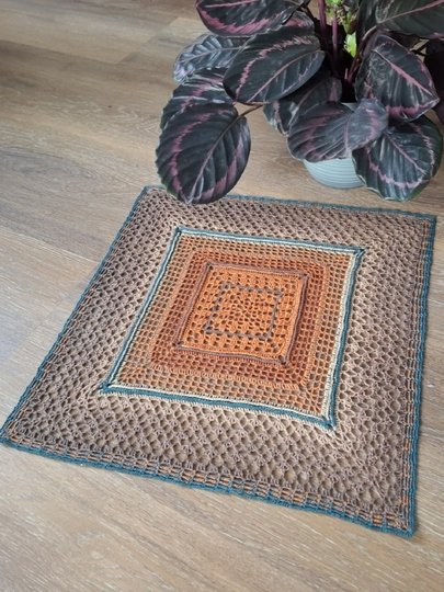 Häkelanleitung Mitteldecke "Sienna"