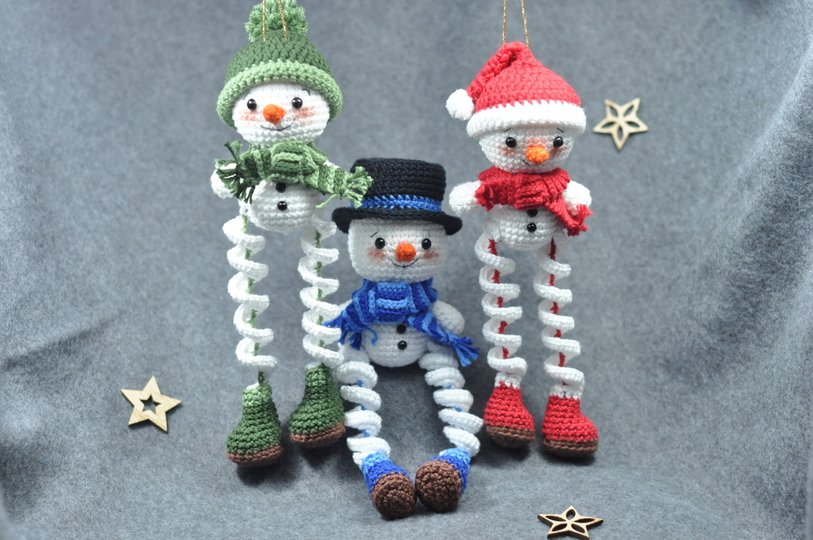 Häkelanleitung Schneemann-Windspiel mit 3 verschiedenen Mützen