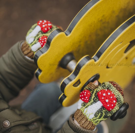 Häkelanleitung Kinder-Handstulpen "Glückspilz" – 3D-Fliegenpilz (1–9 J.)