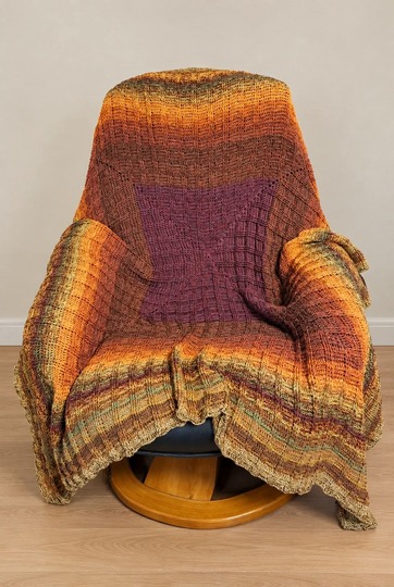 Crochet Pattern: Wendewunder Blanket & Pillow (+ Bonus Sweater)
