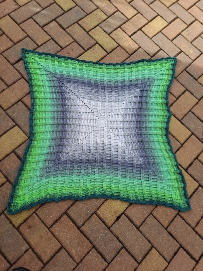 Crochet Pattern: Wendewunder Blanket & Pillow (+ Bonus Sweater)