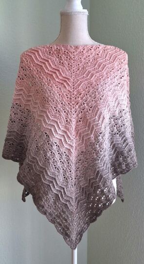 Crochet pattern shawl Ilvaelis