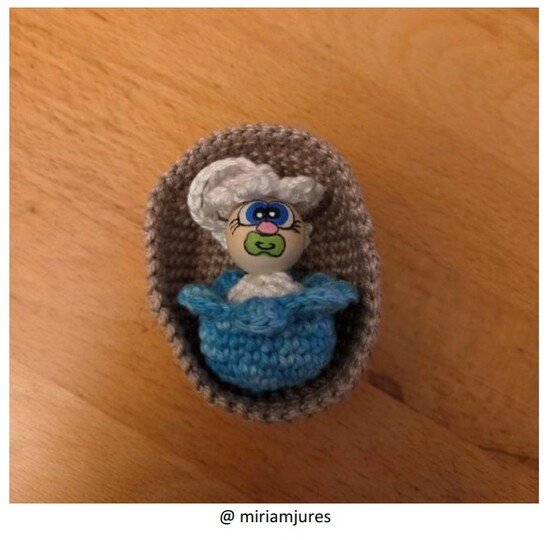 Häkelanleitung: Baby in Korb