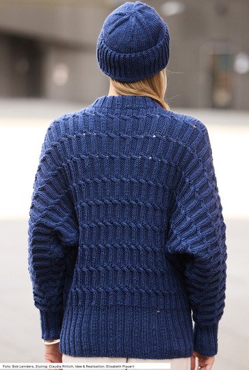 Jacke mit Fledermausärmeln und Mütze