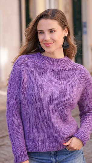 Raglan Pullover von oben mit Zopfmuster und Videotutorial