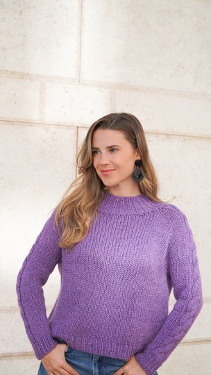 Raglan Pullover von oben mit Zopfmuster und Videotutorial