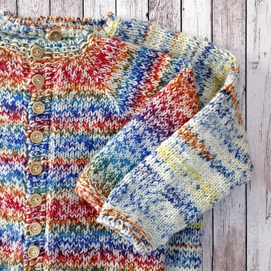 Strickanleitung Kinder Cardigan mit Raglan – Four Twenty Six