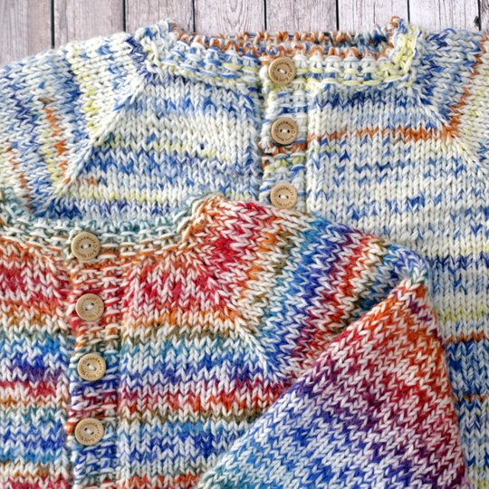 Strickanleitung Kinder Cardigan mit Raglan – Four Twenty Six