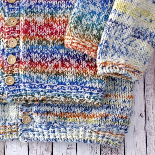 Strickanleitung Kinder Cardigan mit Raglan – Four Twenty Six