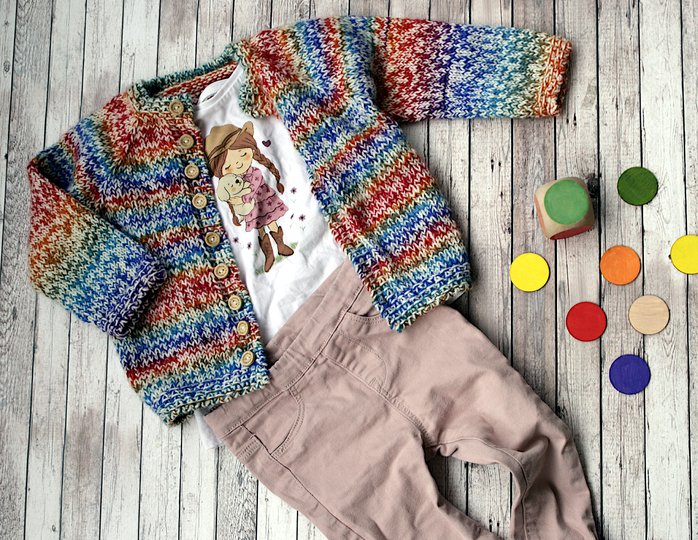 Strickanleitung Kinder Cardigan mit Raglan – Four Twenty Six