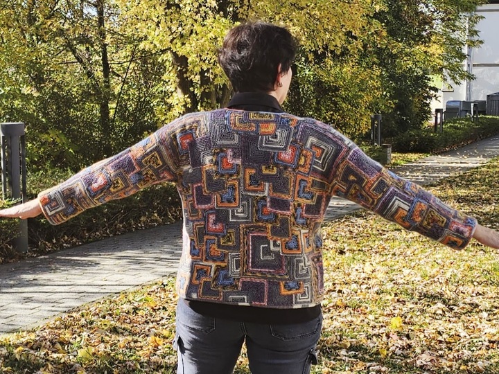 Karlos No 12, the boxy cardigan