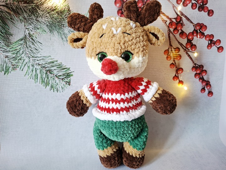 Plush Reindeer Crochet Pattern