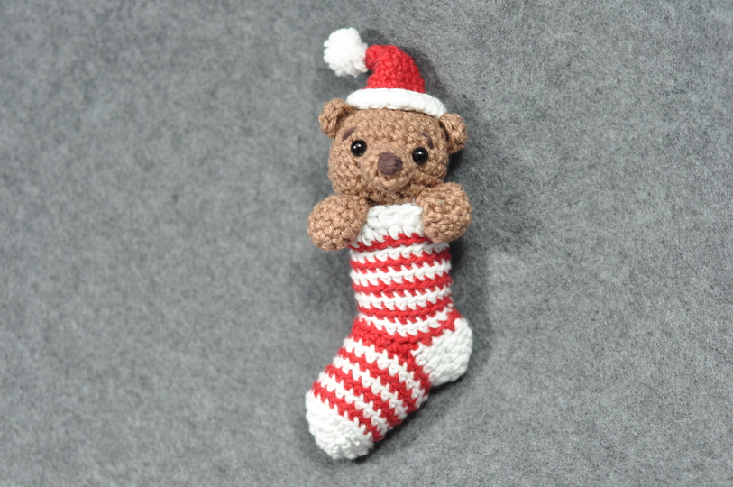 Crochet Pattern – Tiny Christmas Stocking with Snowman & Bear