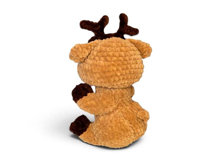 Crochet Pattern Naschelino – the Cute Christmas Reindeer with a Candy Box