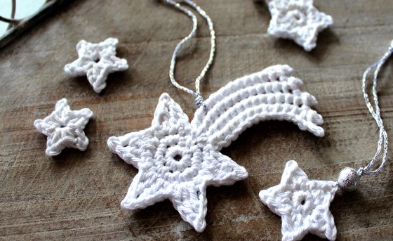 Star with Tail and other Stars - Tree Ornaments, Gift Tags, Christmas Deco