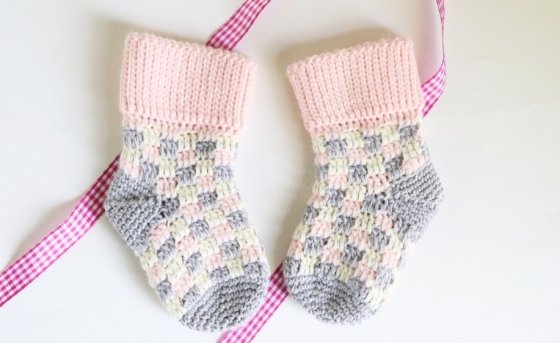 Baby & children's socks with plaid pattern, size: 0 m. - 4 y.