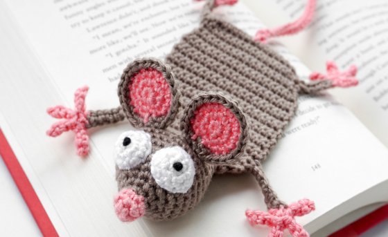Amigurumi Crochet Mouse Bookmark