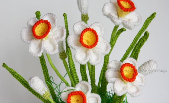 Häkelanleitung für immer frischen Blumenstrauß mit Narzissen