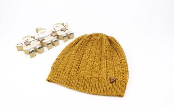 Beanie "Honey" (knitted look, all sizes)