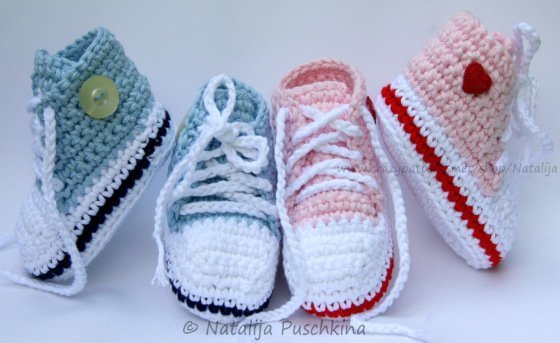 Baby Booties - Tennis shoes Crochet pattern with photos